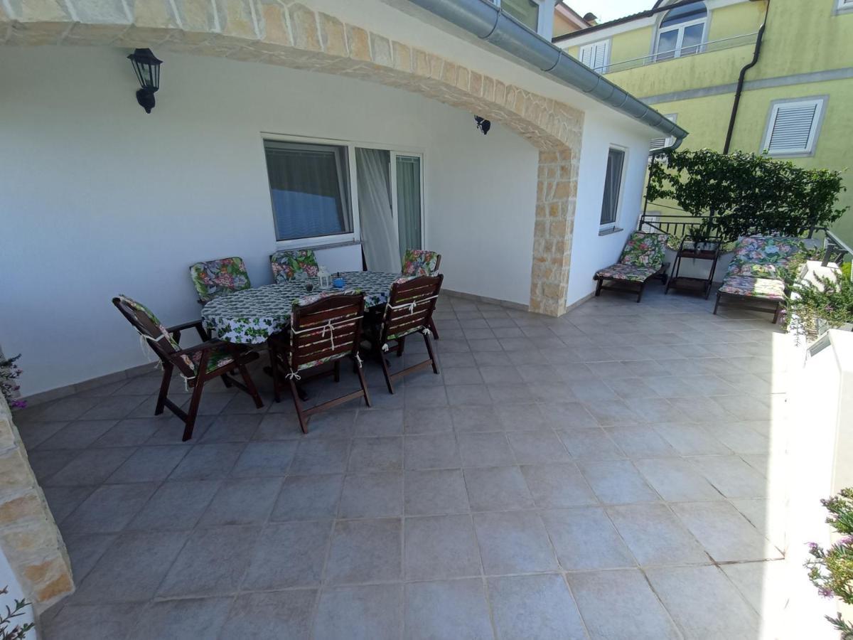Apartments Tina Pula Dış mekan fotoğraf